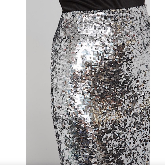 Alice + Olivia Silver with Tag Ramos Sequin Pencil Skirt - Picture 4 of 10